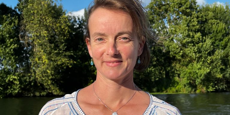 Florescence Florence BOPP art-thérapie Angers reçoit dans son atelier à Tiercé